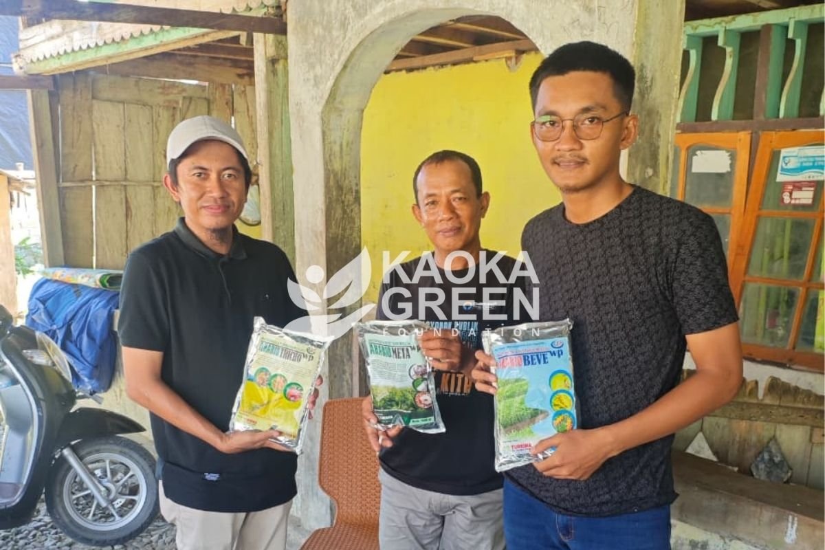 Sustainable Cocoa Initiative: Kaoka Green Distributes Bio-Insecticides and Fungicides to Taripa Farmers 